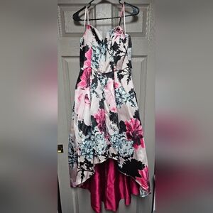 NWT Trixxi Pink Floral High-Low Formal Dress size 15 Junior's